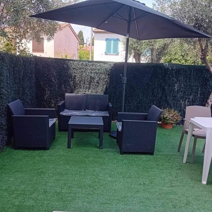Studio Cosy Terrasse Front Mer Cagnes-sur-Mer Luaran gambar