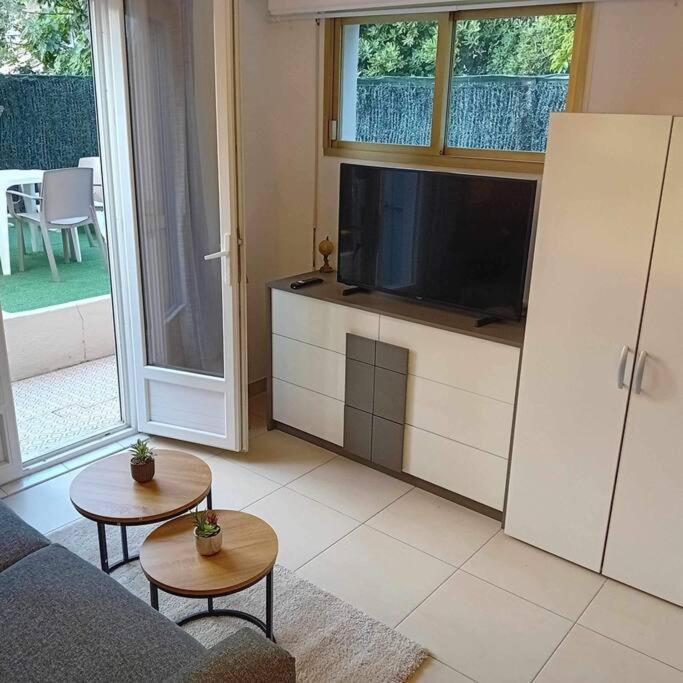 Studio Cosy Terrasse Front Mer Cagnes-sur-Mer Luaran gambar
