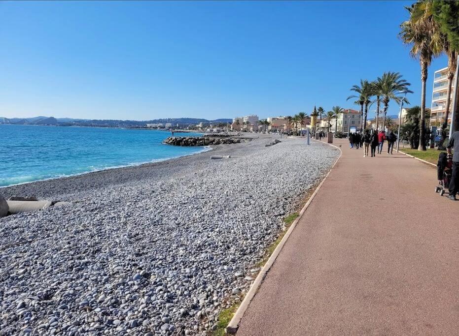 Studio Cosy Terrasse Front Mer Cagnes-sur-Mer Luaran gambar